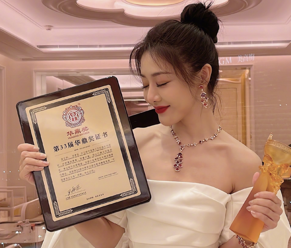 赵丽颖|“被离婚改变命运”的9位女星,个个事业运爆棚,个个都是狠角色