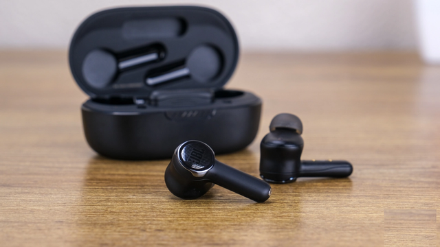 JBL Quantum TWS无线耳机评测：非常适合玩家的耳机