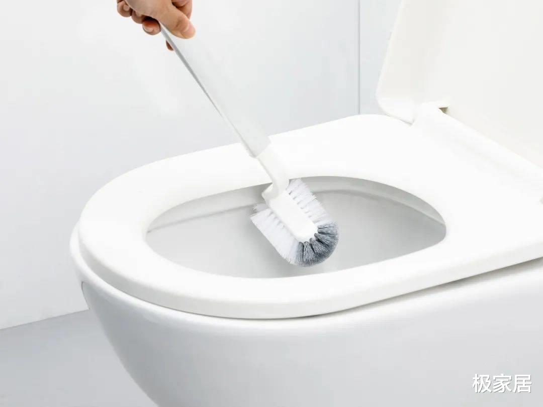 不管马桶黄渍有多脏!教你这么做,黄渍哔哔掉下来,一冲就干净