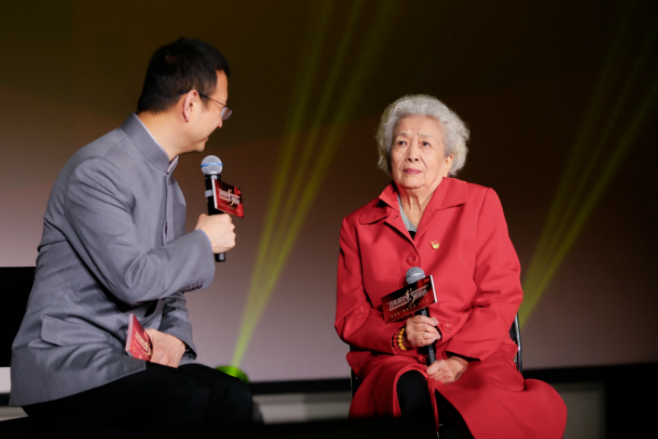 谢芳|著名演员谢芳：和丈夫相守65年，如今三代同堂晚年幸福