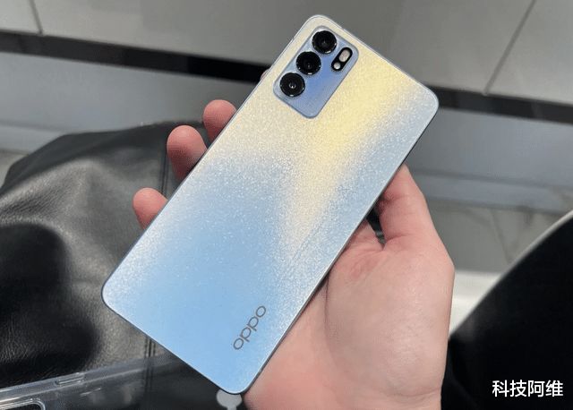 OPPO手机|从3199元跌至2039元，12GB+256GB+65W，从高端市场跌至中端市场