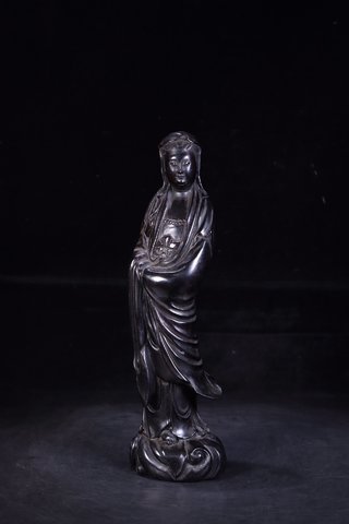 紫檀|回流：老紫檀木雕观音摆件。