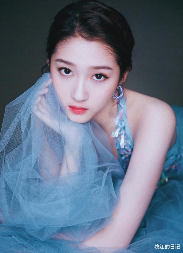 倪妮|倪妮初中毕业照曝光,与现在气质相差万里!