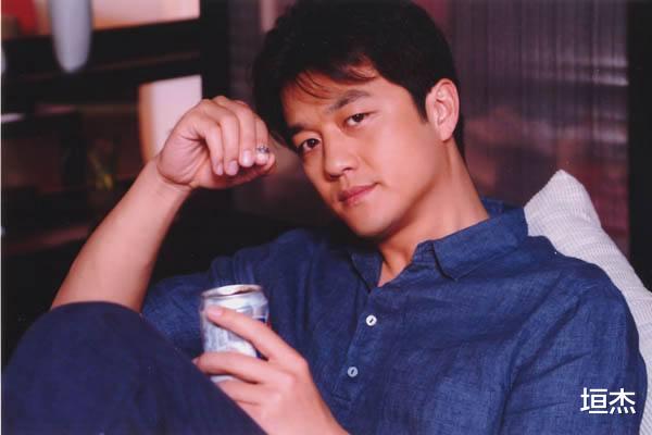 小姐姐|人前贵公子,人后软饭男?这10位中年男星,个个“靠女人上位”