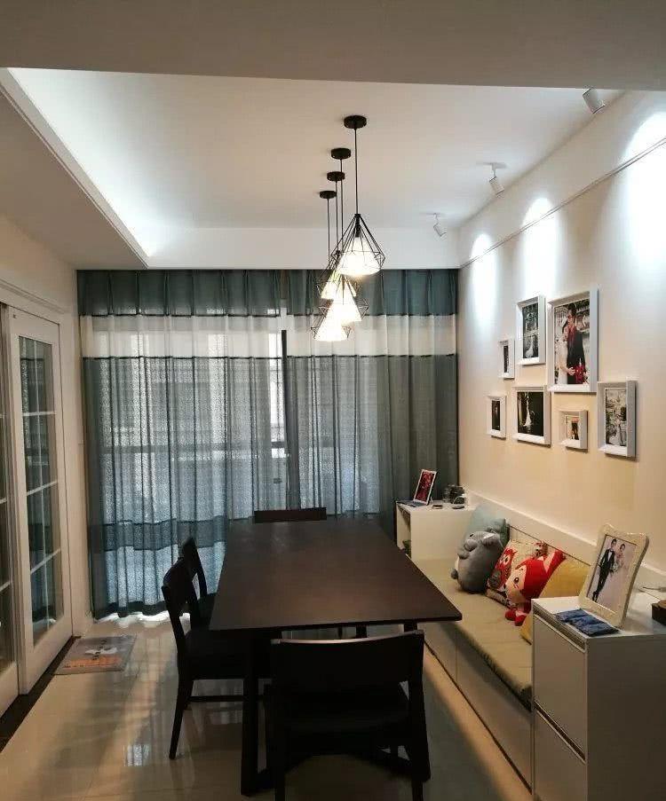 参观好友新房,电视墙的隐形门设计绝了,找两遍都没找到主卧入口