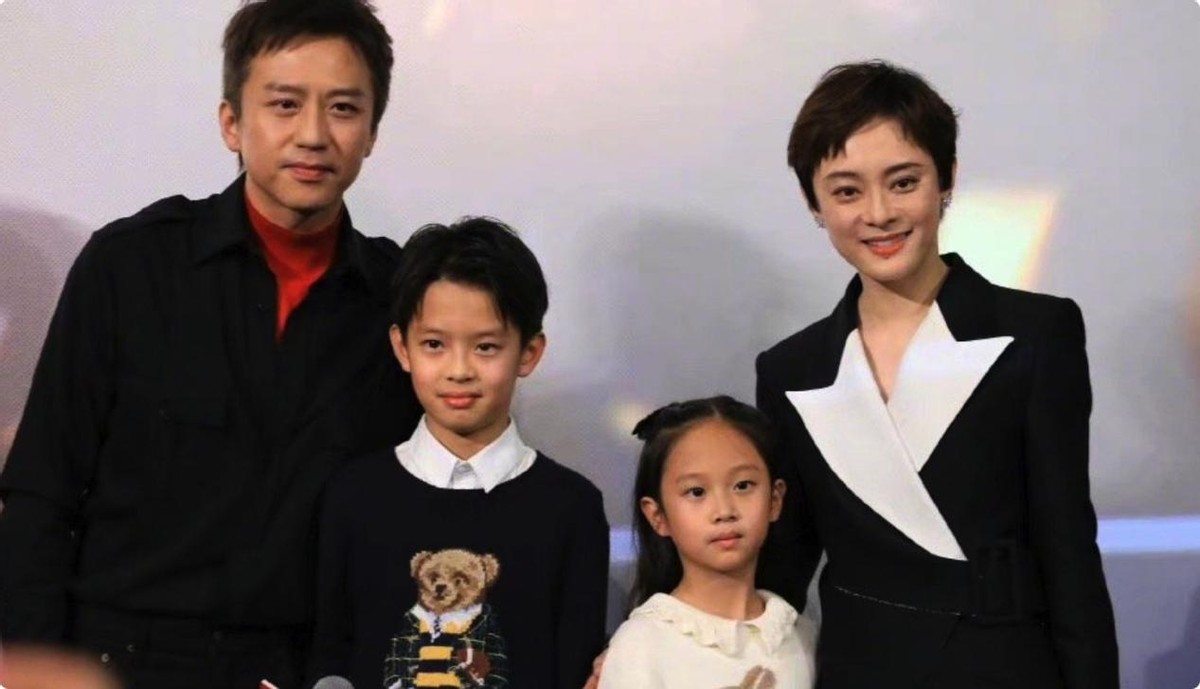 邓超|想不到2023年一开始,邓超就给内地许多男明星,敲了警钟