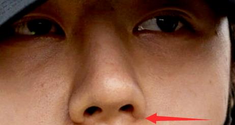 电视剧|电视剧细节穿帮:《甄嬛传》翘边的假胡子,《神雕》里的塑料瀑布