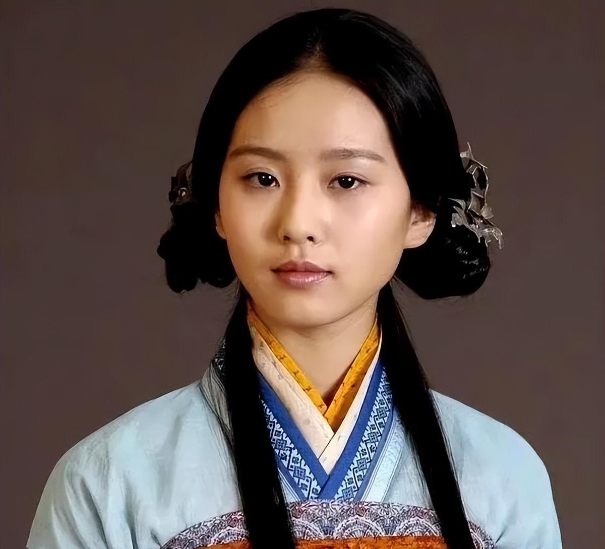 刘诗诗|刘诗诗最新露面被质疑医美,找不到刘诗诗的影子