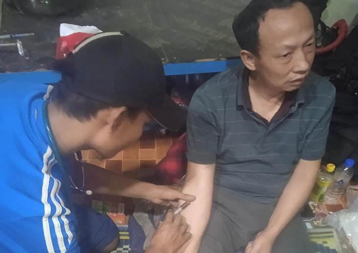 贵州千万富豪被绑到缅甸做诈骗,暴瘦50斤,为逃命跳下5米高墙