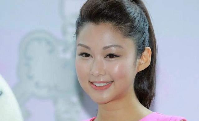岑丽香|前TVB花旦岑丽香再被质疑整容,眼距越来越近,婴儿肥消失不见