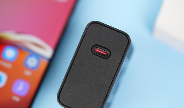 “卷王”再现，motoX40仅售3399元起，不愧是“价格屠夫”！