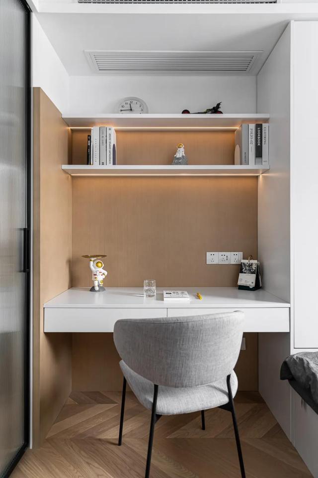 她坚持买下96㎡的老旧阁楼房,改造后装出“别墅范儿”,超美!