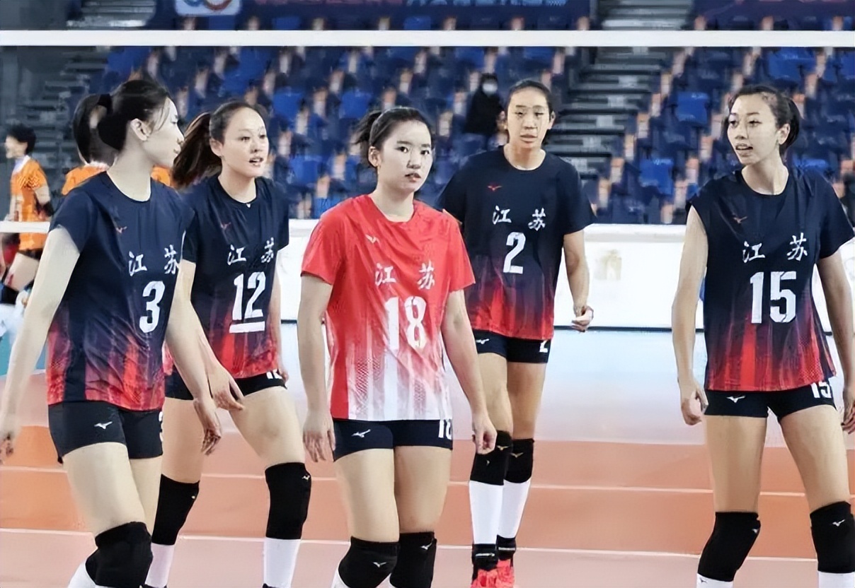 蔡斌|江苏女排18岁新星暗淡，待遇难及队友，蔡斌不想拔苗助长+不缺人
