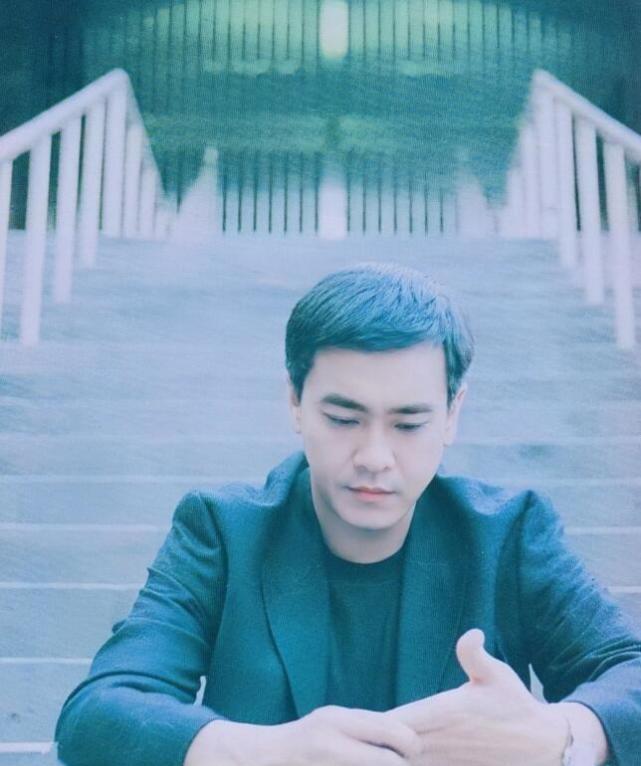 尔冬升|同母异父三兄弟,尔冬升最为薄情