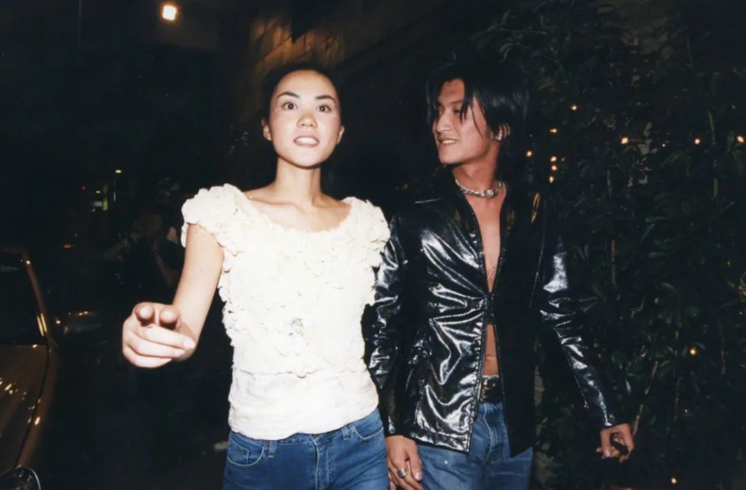 Selina|女明星们的“打卡式婚姻”，让哪些人羡慕了？