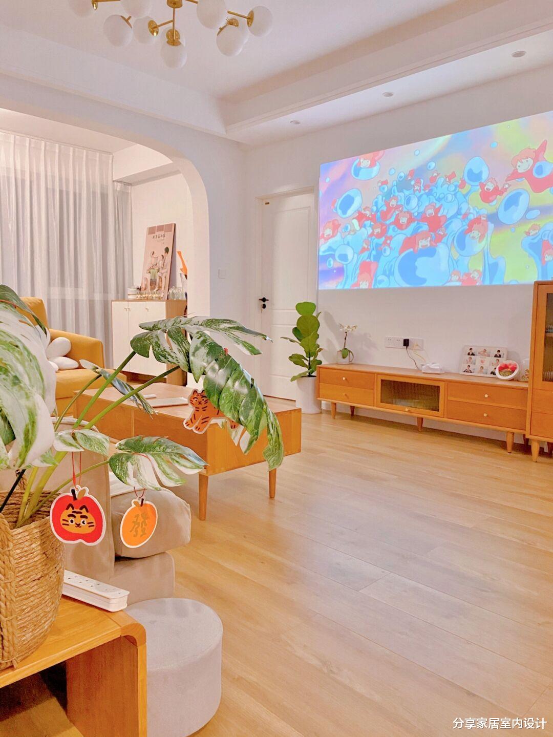 入住快半年的新房,东西越来越多,越来越充满生活气息,太喜欢了