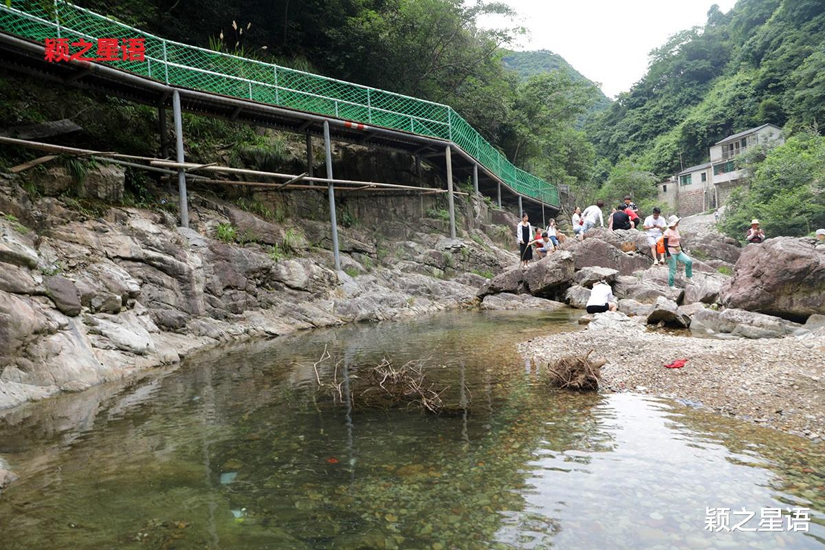 |黑龙潭收费了，玩水胜地变身为景区，一个潭68元贵不贵