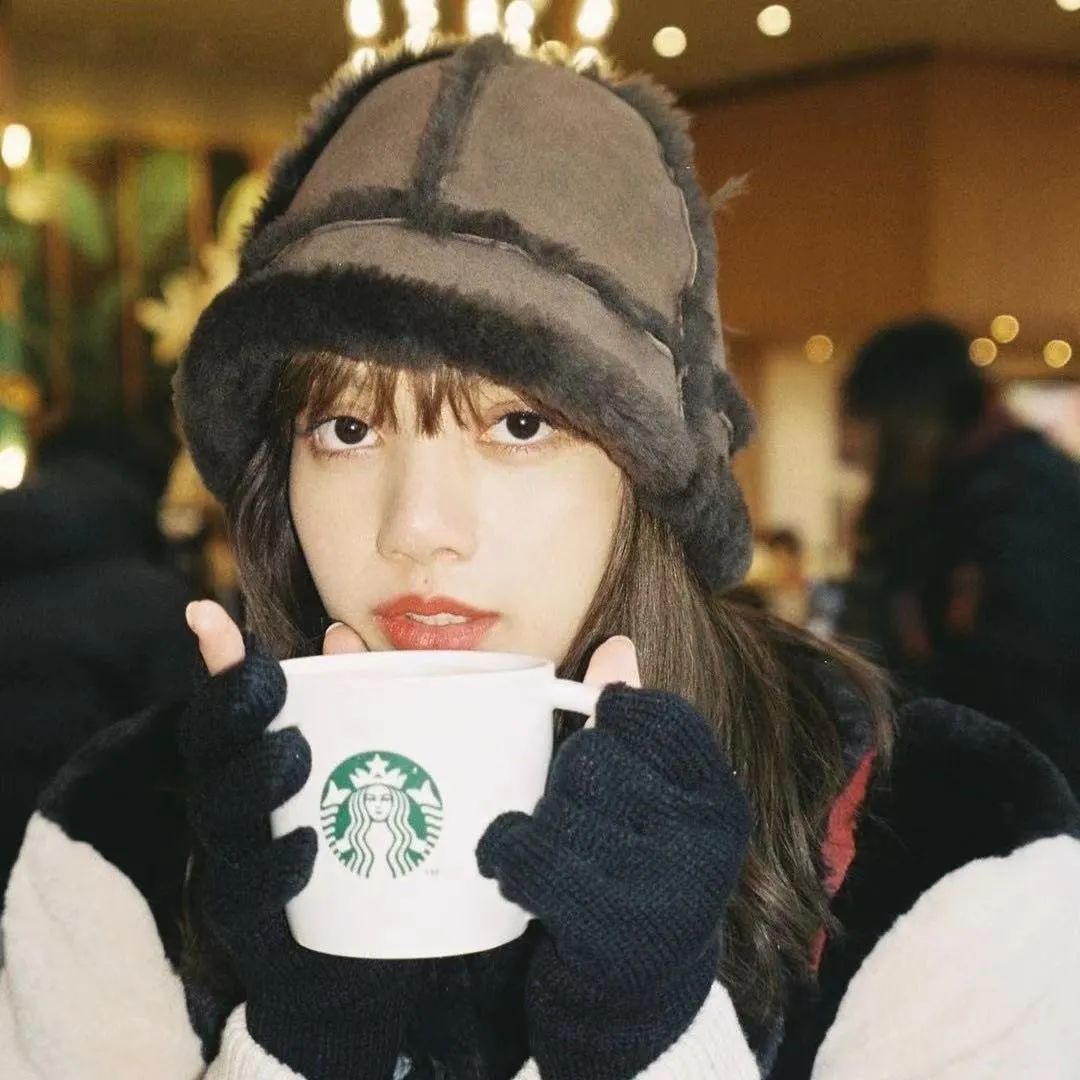 lisa 患新冠痊愈后的Lisa,怎么完全认不出了...