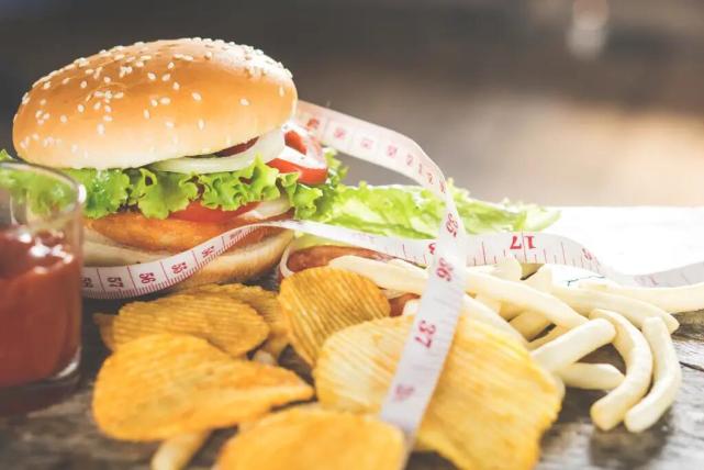 罗汉果|警惕不当饮食加重银屑病，吃什么东西会引发银屑病