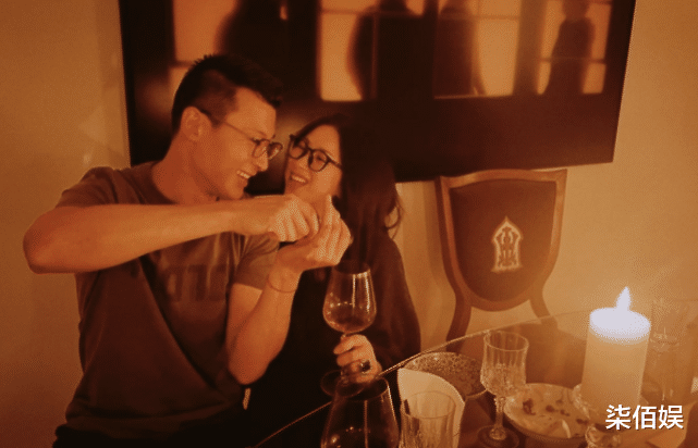 朱珠圈外老公自信秀厨艺，爱巢内景曝光，装修简约好接地气