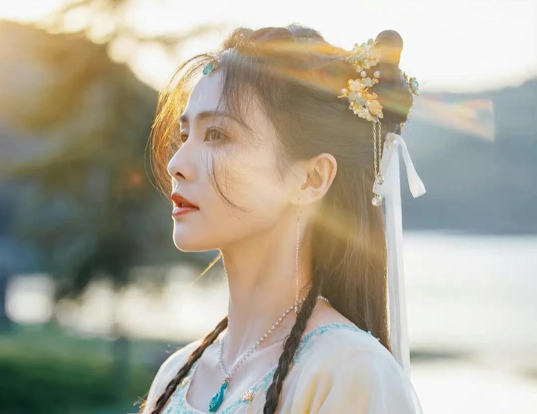 长月烬明|长月烬明:看懂“定档”日期,才明白出品方的真正意图