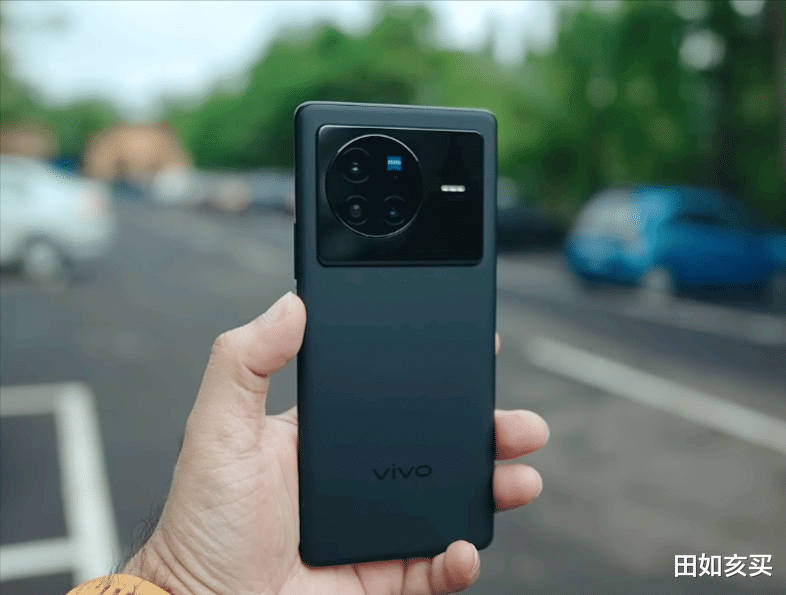 华为鸿蒙系统|买手机不想当冤大头,就选这3款亲民的旗舰机,至少三年不卡顿