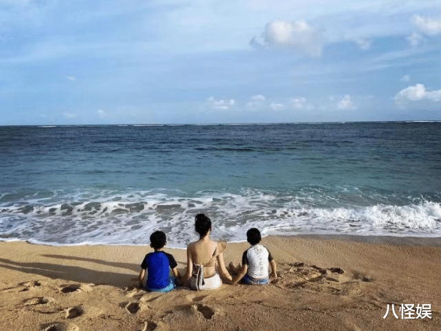 陈若仪|林志颖掌镜为妻儿拍合照,kimi又高又壮,陈若仪穿礼裙身姿婀娜