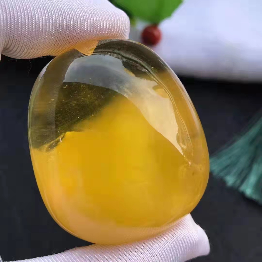 |什么是蜜蜡？蜜蜡和琥珀的区别！！！