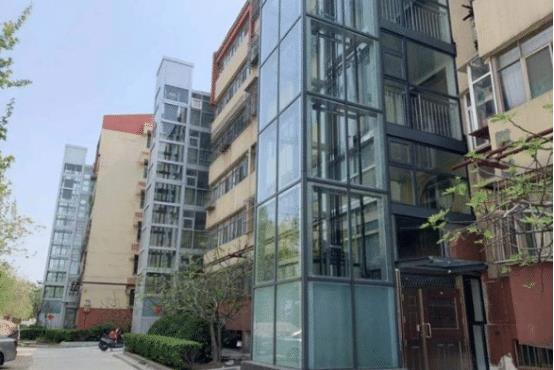 旧楼安装外置电梯遭一楼反对,13楼业主轮流劝说,一楼:没得商量