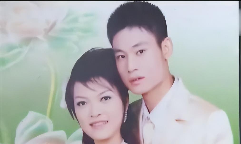 纪实妻子上班一晚赚8000, 穿着暴露深夜回家, 丈夫啥工作这么赚钱
