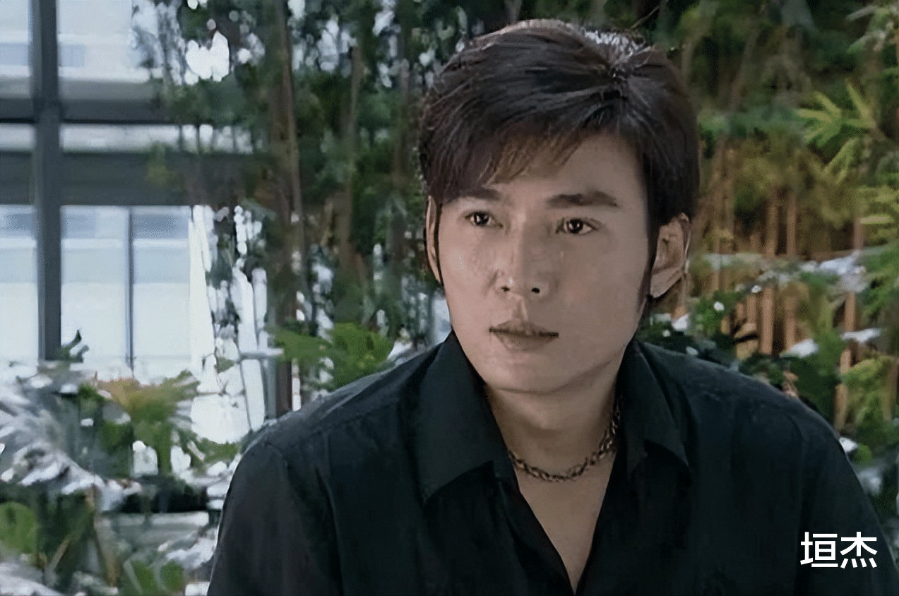 男神|年轻时都英俊潇洒，老了却丑得各有不同，这6位男神变化太大