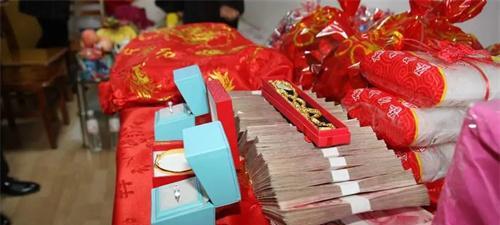 安徽彩礼杀人案：女方退婚不退12万彩礼，男子将妻子一家四口灭门
