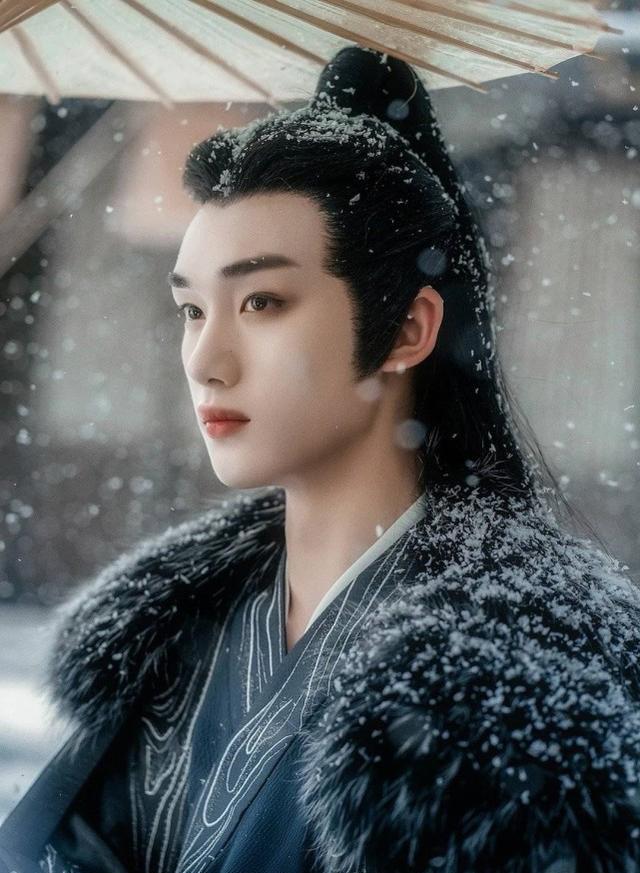 丁程鑫|丁程鑫古装造型曝光，满满的少年侠客风范，好期待他的新电影