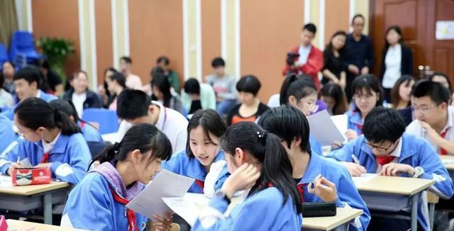 孙悦|网友“乱点鸳鸯谱”,将新东方董宇辉介绍给孙悦,孙悦回应来了