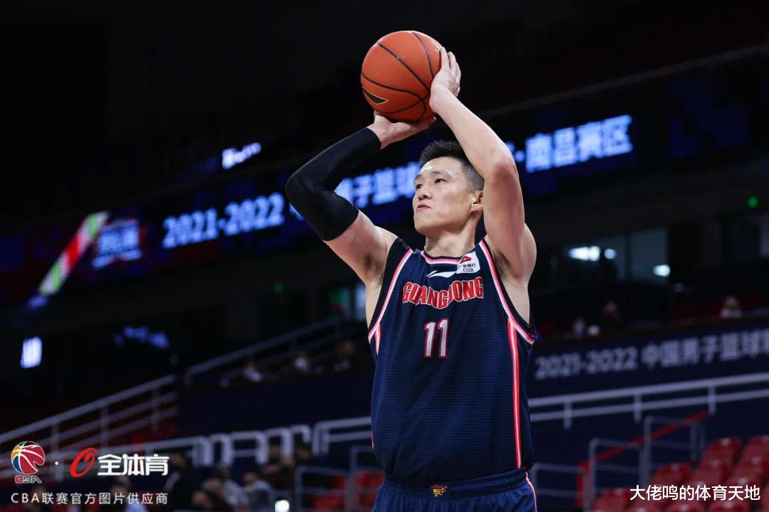 广东男篮|杜锋积极求变弥补广东队内线缺陷，莱多“一招鲜”足矣无需媲美马尚