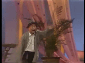 1990年央视春晚，朱时茂上台两分钟修四次道具，一心二用铸就经典