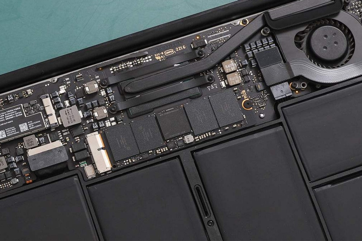 苹果|苹果又要火了:修个笔记本就把数据全删除,究竟合不合理?