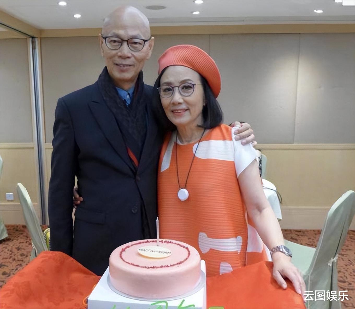 汪明荃|76岁罗家英携妻赴日本旅游,回港后双双感染新冠,汪明荃演出延期