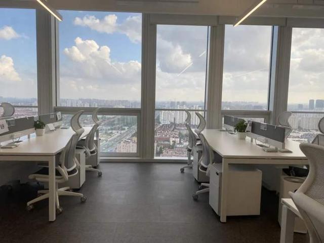 Selina|00后整顿职场?你还真信