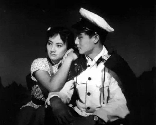 王晓棠|王晓棠：无数60后心中白月光，经历丧子丧夫，88岁依旧优雅坚强