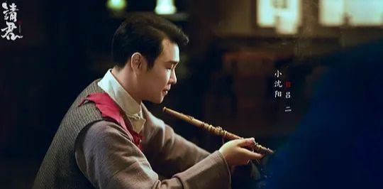 李沁|李沁新剧将上映，红衣路透照惊艳众人，搭档任嘉伦又是一部爆款