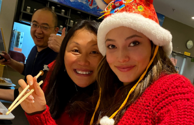 诺维奇|18岁世界冠军谷爱凌发文告别！现已携家人远赴美国，开启新征途