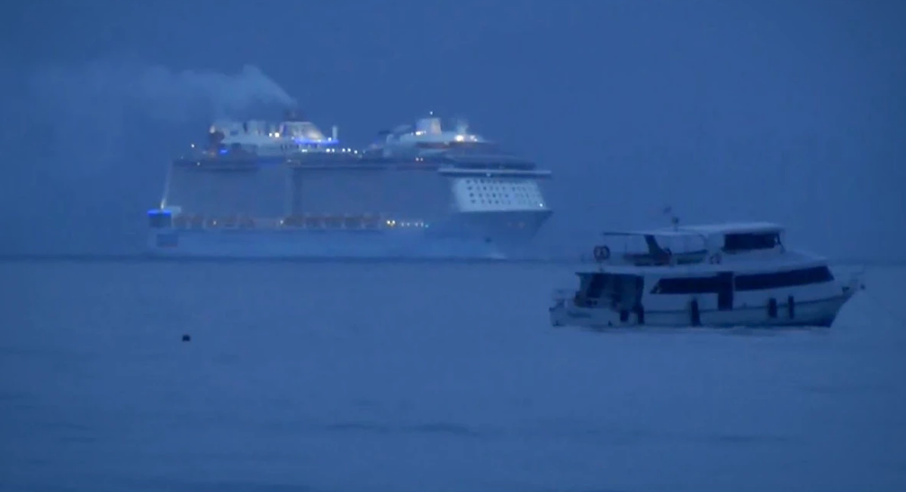 普吉岛|普吉岛迎来了大型游轮的回归