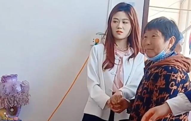 朱之文|大衣哥准儿媳陈萌大反转？二婚带娃，不是幼儿园老师只是保洁员？