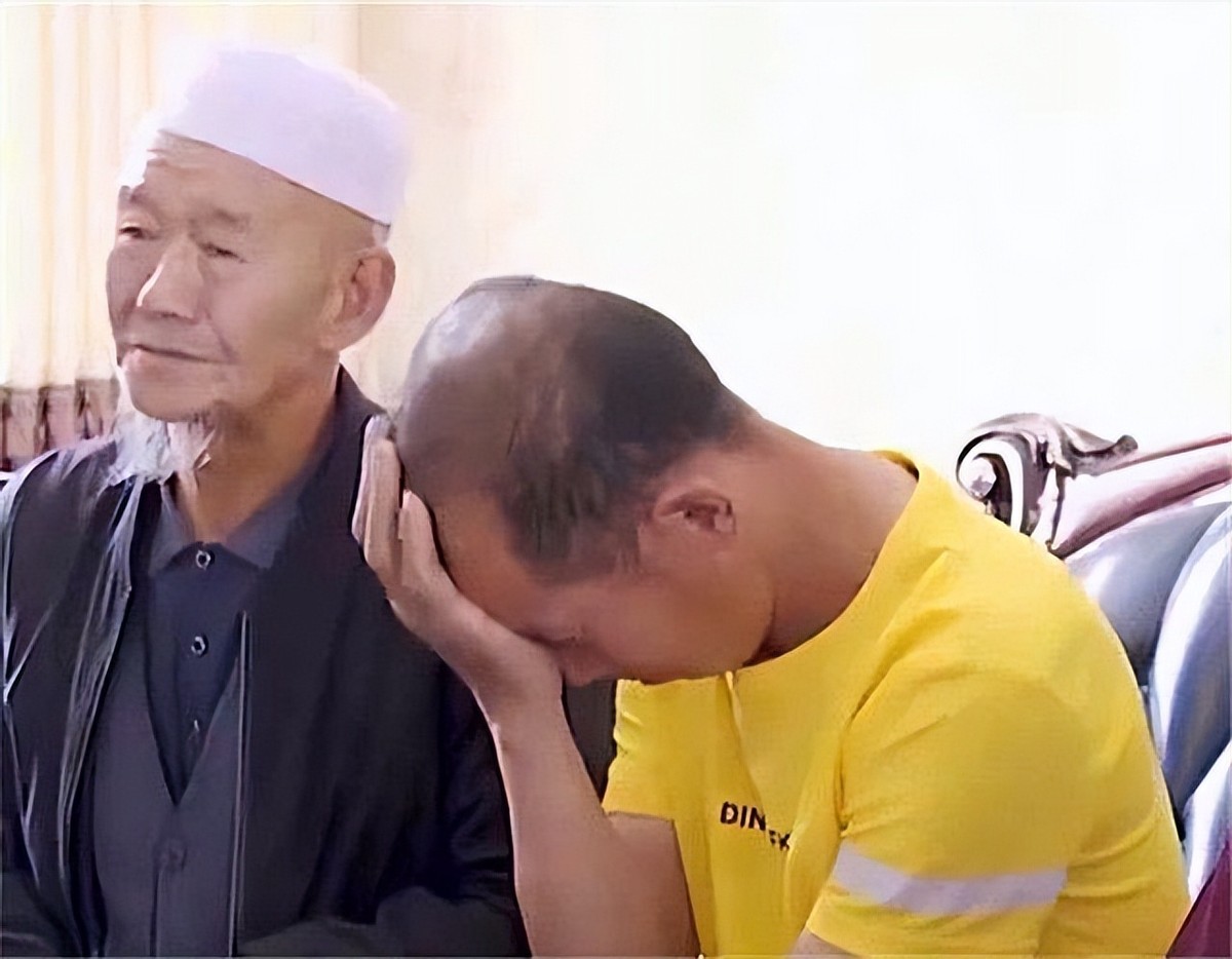 生父苦寻走失19年的智障儿,认亲后养父不舍:刚花150万盖新房