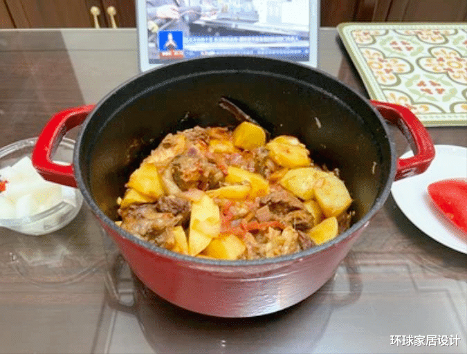 厨房中这4种“锅”没必要买,都是不值得的投入,很实在的建议!