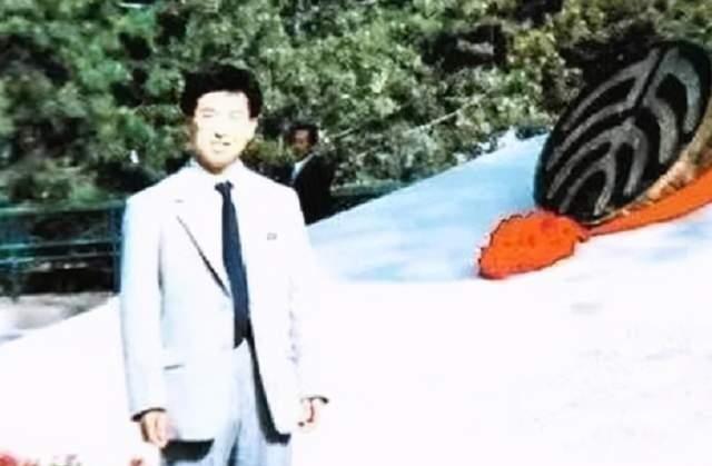 北大学霸94年携妻子隐居深山27年,花光350万后为何重回城市?