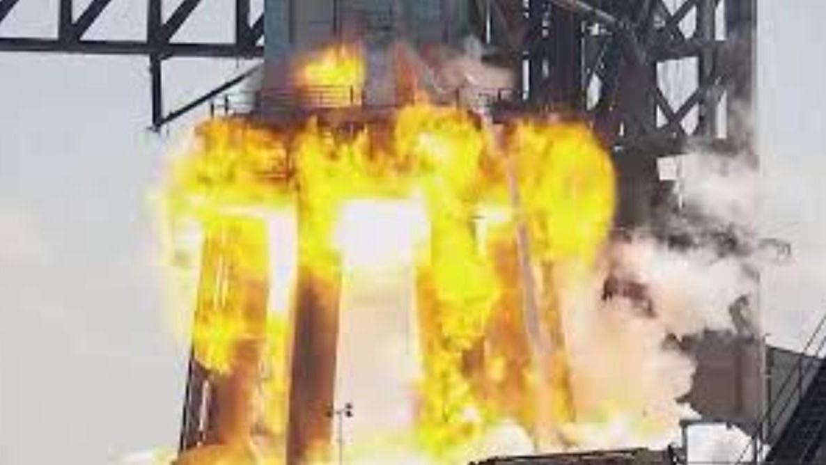 又炸了！星舰测试再出事故，70米高的B7助推器发生爆炸