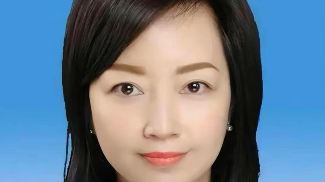 “女区长不雅聊天记录”后续：谁深夜2点把聊天截图保留？是谁泄露5年前隐私