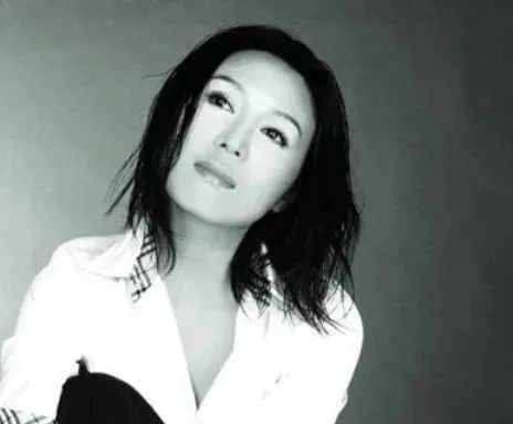 吴琼|曾被称“戏后”爱上小15岁男星，结婚15年不生子，婆婆却似姐妹